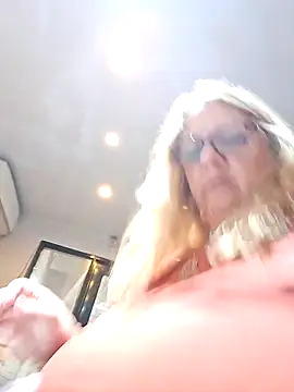 JennyInVegas online show from May 5, 2026, 2:58 pm