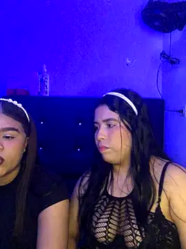 2moons full of love online show from November 6, 2025, 11:15 pm