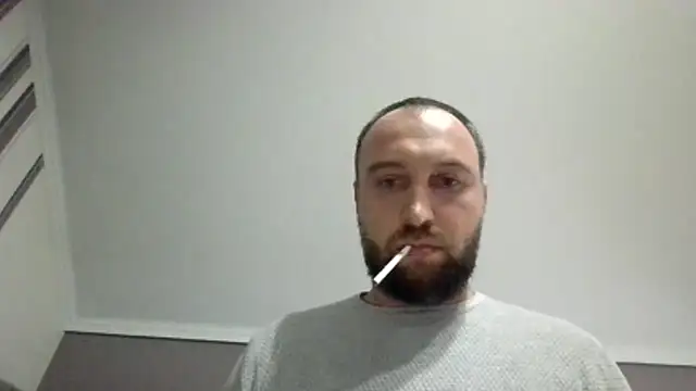 Snapshot of Showstripcumboy chatting on October 17, 2025, 8:11 pm Showstripcumboy online show from October 17, 2025, 8:11 pm