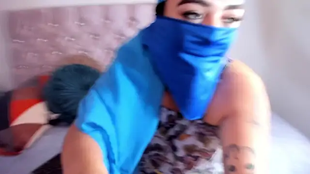 Inaya Khalifa online show from October 26, 2025, 1:55 am