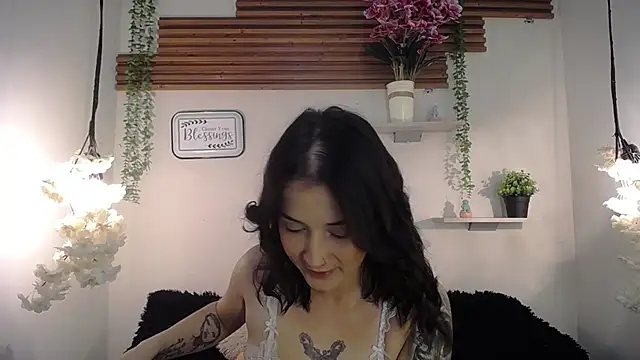 Emma sweet hot online show from February 20, 2026, 4:07 pm