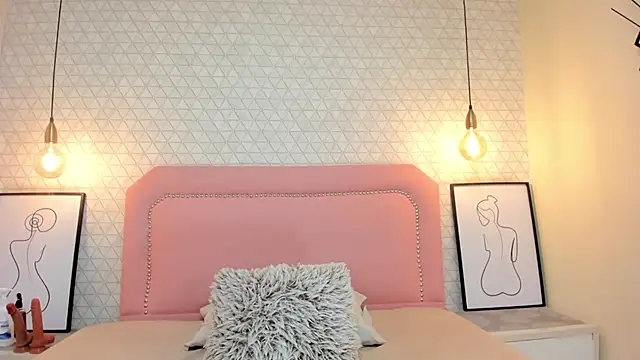 TAYLORMEYER1 online show from November 21, 2025, 3:38 am