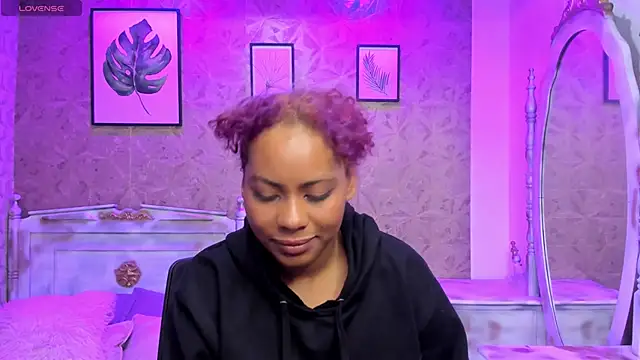 Sofia clk online show from May 1, 2026, 3:33 am