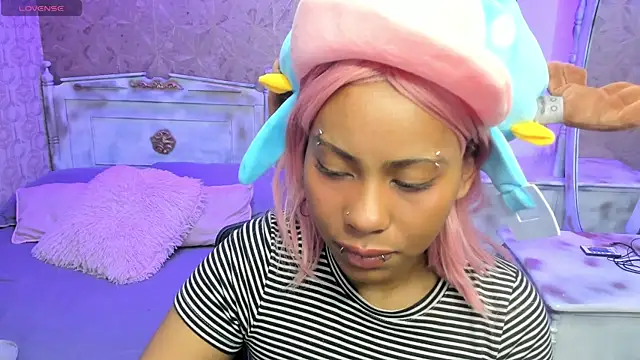 Sofia clk online show from May 5, 2026, 3:14 am
