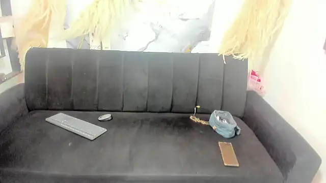 jessica latina777 online show from November 28, 2025, 5:48 pm