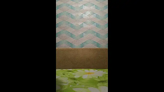 Andruu  online show from November 3, 2025, 9:27 pm