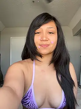 Snapshot of babygirlesme chatting on May 14, 2026, 7:53 pm babygirlesme online show from May 14, 2026, 7:53 pm