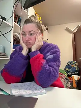 Amelia-Diamond online show from January 19, 2026, 8:18 am