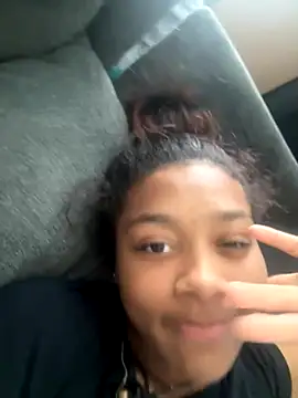 pinkkladdyyy online show from October 21, 2025, 6:30 pm