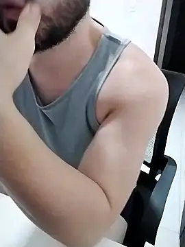 Branquinhowm online show from March 5, 2026, 1:01 am