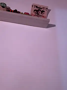 valeriahornier online show from February 21, 2026, 2:01 am