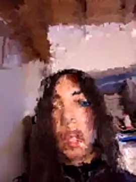 valeriahornier online show from May 12, 2026, 2:52 am