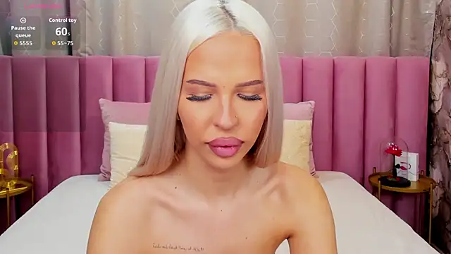 KailaCrystall online show from October 22, 2025, 1:17 am