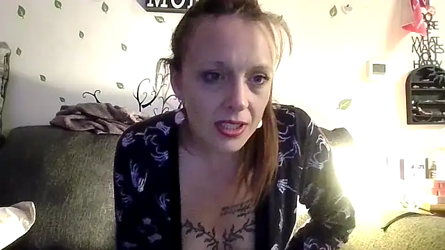 LoveLibz169 online show from October 26, 2025, 6:19 am