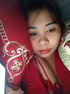 Squirrel-Pear online show from January 5, 2026, 11:30 pm