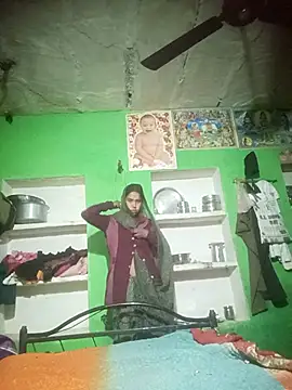 NEXIQRAN online show from November 28, 2025, 3:31 am