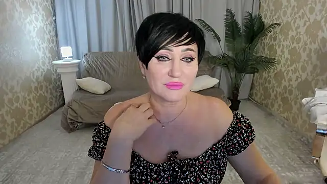 KiraTempt online show from January 8, 2026, 11:45 am