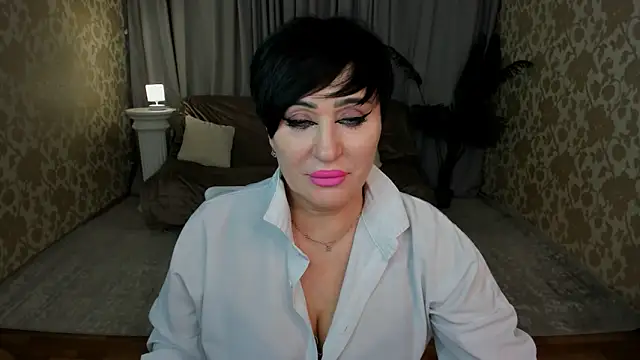 KiraTempt online show from February 1, 2026, 10:25 am