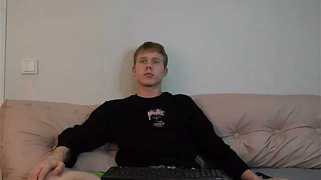 tvelweek online show from November 10, 2025, 2:54 am