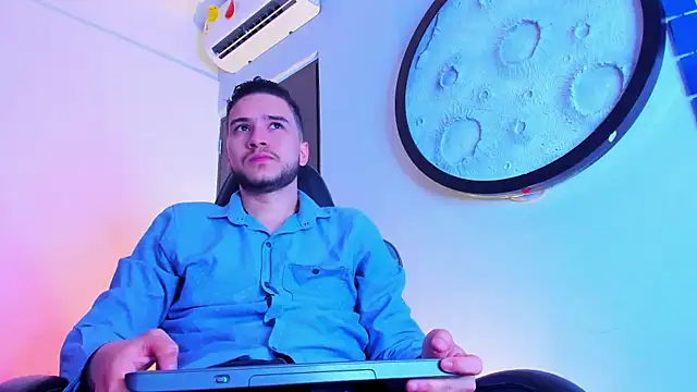 mike 257 online show from March 2, 2026, 11:28 am