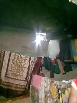 Hot cauple indian online show from November 1, 2025, 4:47 am