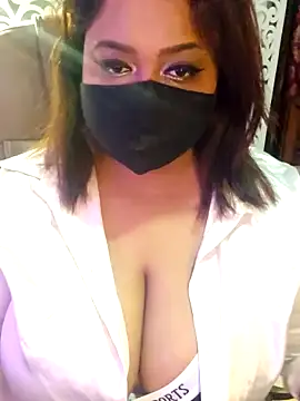 blackpearl     online show from November 2, 2025, 4:42 pm