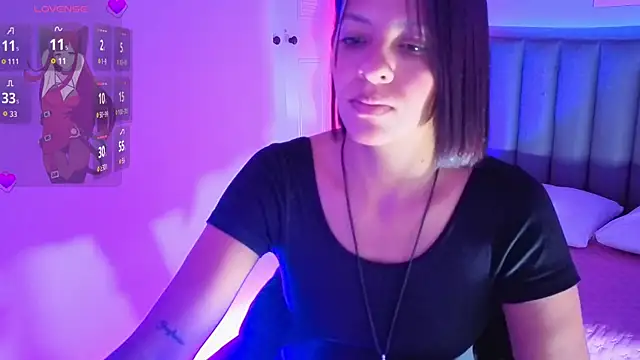 Snapshot of Aria_Russo chatting on April 21, 2026, 2:23 pm Aria Russo online show from April 21, 2026, 2:23 pm