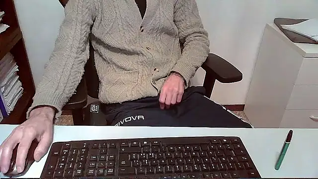 topg84 online show from December 4, 2025, 5:43 pm