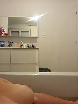 lasexycoquine59 online show from May 9, 2026, 9:31 pm