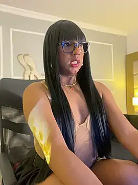 IsabellaDarrell ts online show from March 10, 2026, 2:44 pm