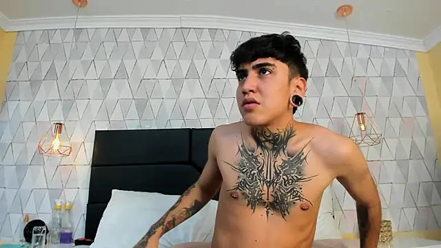 SantiOlsen online show from December 14, 2025, 12:21 pm