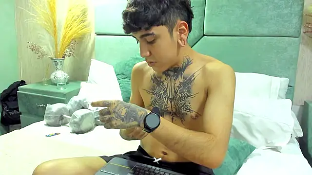 SantiOlsen online show from December 20, 2025, 2:24 pm