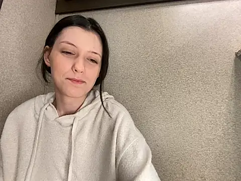 Thedeepwebcutie online show from June 17, 2026, 6:05 am