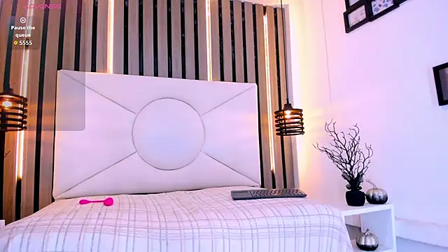 Snapshot of Natzuki_1 chatting on March 5, 2026, 11:39 am Natzuki 1 online show from March 5, 2026, 11:39 am