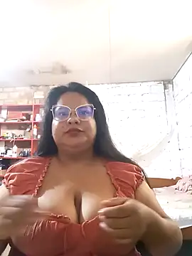 celeste122595 online show from November 6, 2025, 3:02 pm