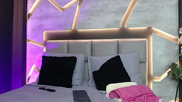 ArohomLester online show from March 19, 2026, 1:26 pm