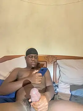 maloya267 online show from October 30, 2025, 7:32 am