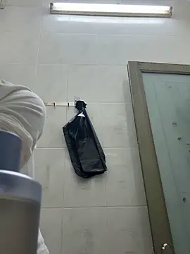 aaaaawhate online show from October 28, 2025, 10:30 am