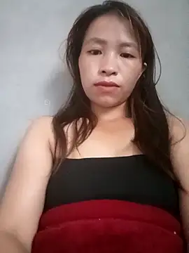 Snapshot of -Pearl- chatting on October 20, 2025, 5:19 am -Pearl- online show from October 20, 2025, 5:19 am