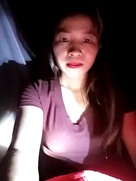 Snapshot of -Pearl- chatting on October 22, 2025, 4:40 pm -Pearl- online show from October 22, 2025, 4:40 pm