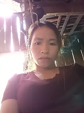 Snapshot of -Pearl- chatting on October 23, 2025, 5:51 am -Pearl- online show from October 23, 2025, 5:51 am