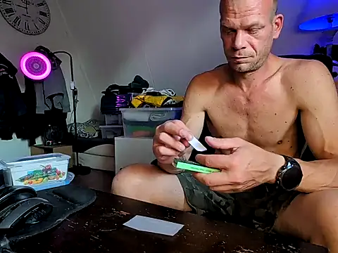 Kinky Play1 online show from June 25, 2026, 6:56 pm
