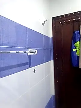 SandyAmr online show from November 5, 2025, 7:30 am