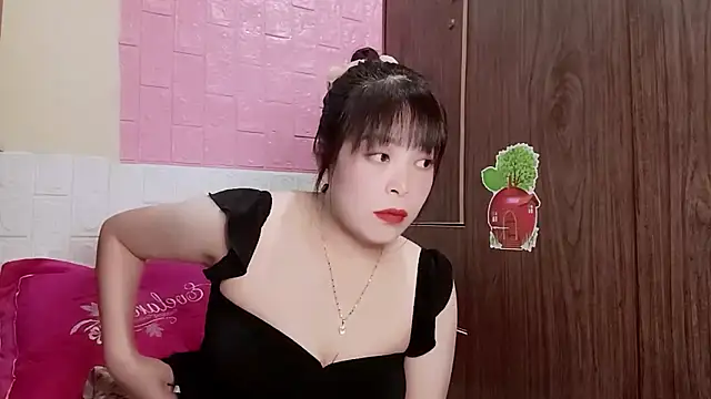 Butterfly kee online show from November 5, 2025, 2:28 pm