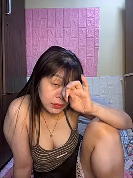 Butterfly kee online show from December 2, 2025, 1:33 am