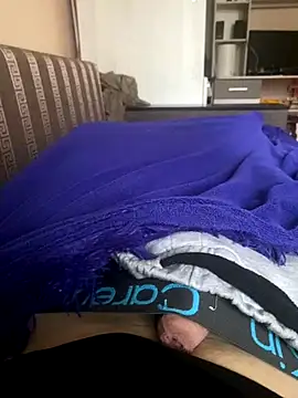 Snapshot of damiew1 chatting on October 30, 2025, 11:22 am damiew1 online show from October 30, 2025, 11:22 am