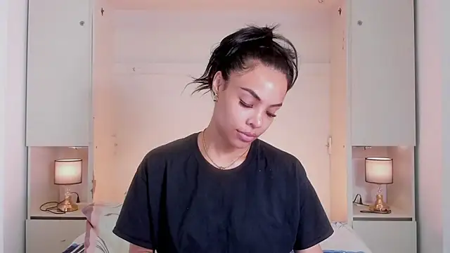 Blackywhiite online show from December 21, 2025, 6:42 am