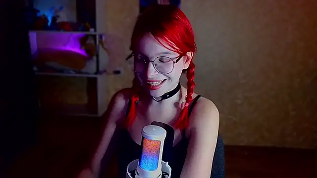 Snapshot of Ploopibonk chatting on October 19, 2025, 3:01 pm Ploopibonk online show from October 19, 2025, 3:01 pm