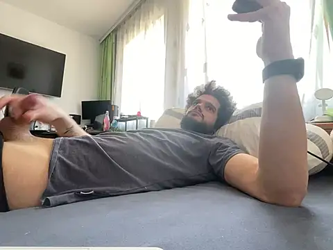 youngboyformommy24 online show from March 6, 2026, 1:51 pm