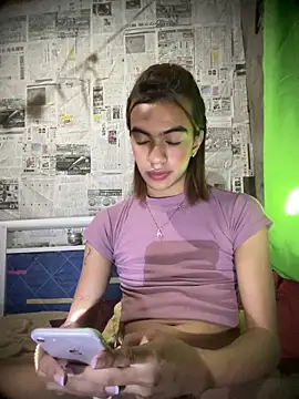 luv trix online show from November 17, 2025, 3:07 pm